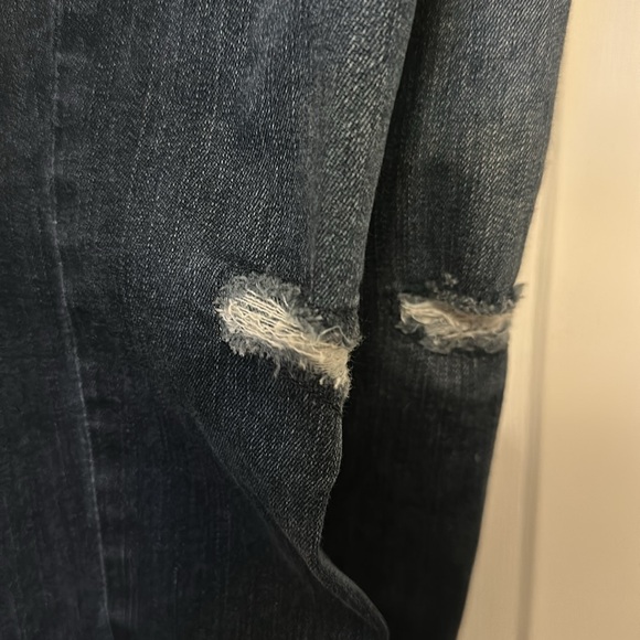 WHBM Skinny Leg Dark distressed denim. Size 12R - Picture 4 of 16